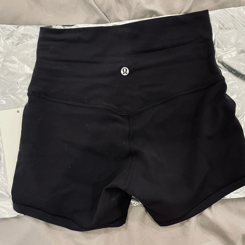 NWT lululemon align 4” short